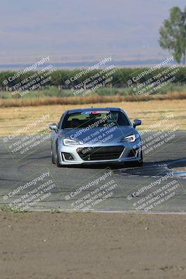 media/Sep-17-2023-Speed Ventures (Sun) [[7e780ba612]]/Green/Session 1 (Grapevine)/